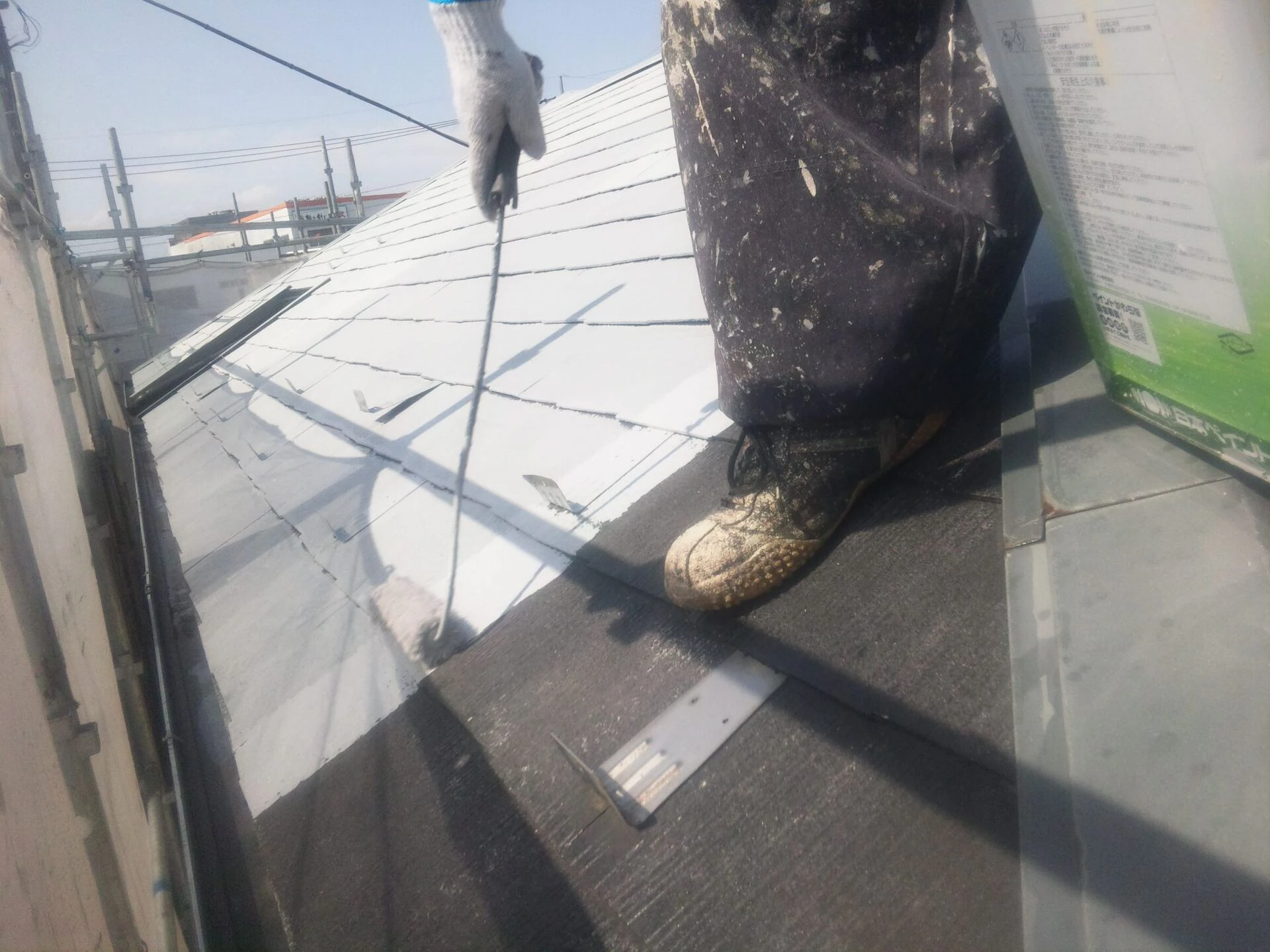 屋根下塗り２回目